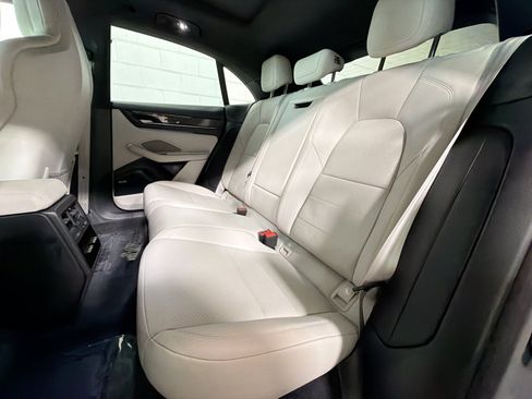 Certified 2025 Porsche Macan Turbo Electric AWD/4WD image 22