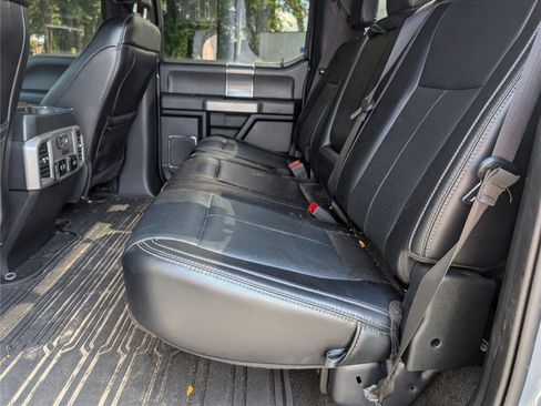 Used 2019 Ford F150 Lariat w/ Equipment Group 502A Luxury AWD/4WD image 33
