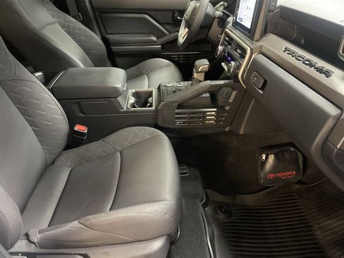 Certified 2024 Toyota Tacoma SR5 image 34