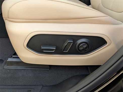 New 2025 Jeep Grand Cherokee Limited image 13