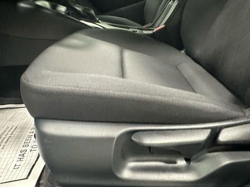 Used 2025 Toyota Corolla LE w/ LE Premium Package image 12