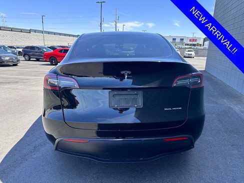 Used 2023 Tesla Model Y Long Range AWD/4WD image 9