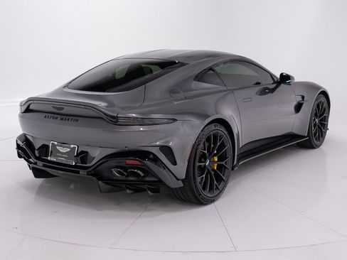 Used 2026 Aston Martin V8 Vantage Coupe RWD image 5