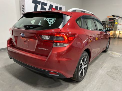 Used 2020 Subaru Impreza Premium image 7
