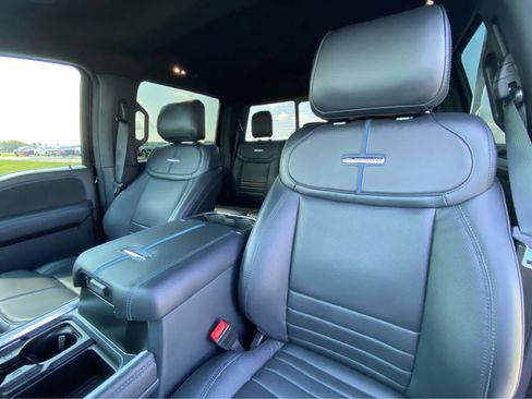 Used 2026 Ford F250 Platinum w/ FX4 Off-Road Package AWD/4WD image 34