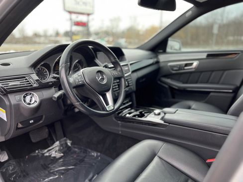 Used 2013 Mercedes-Benz E 350 E350 4MATIC Sedan image 16