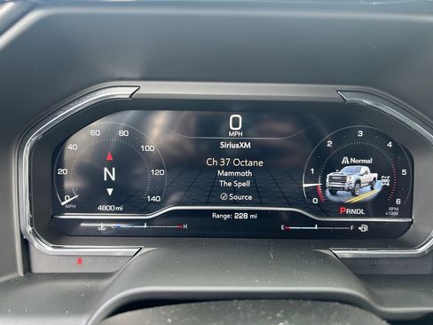 Used 2025 GMC Sierra 2500 AT4X image 34