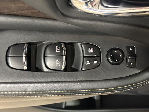 Used 2023 Nissan Murano Platinum image 16