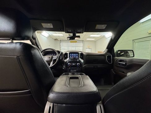 Used 2020 GMC Sierra 1500 SLE w/ SLE Value Package image 19