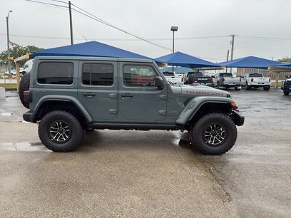 New 2025 Jeep Wrangler Unlimited Rubicon