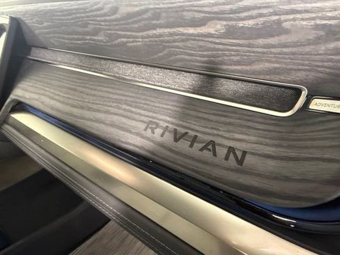 Used 2023 Rivian R1S Adventure AWD/4WD image 42