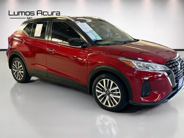 Used 2023 Nissan Kicks SV FWD image 1