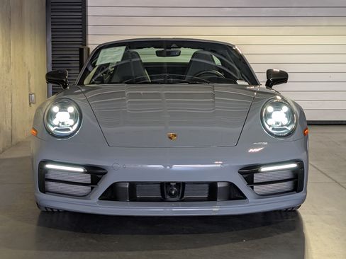 Certified 2024 Porsche 911 Targa 4S w/ Premium Package AWD/4WD image 12