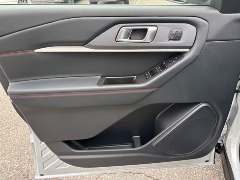 New 2026 Ford Explorer ST-Line w/ ST-Line Street Pack image 8