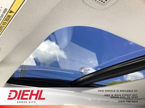 Used 2022 Jeep Cherokee Latitude Lux w/ Sun & Sound Group AWD/4WD image 18