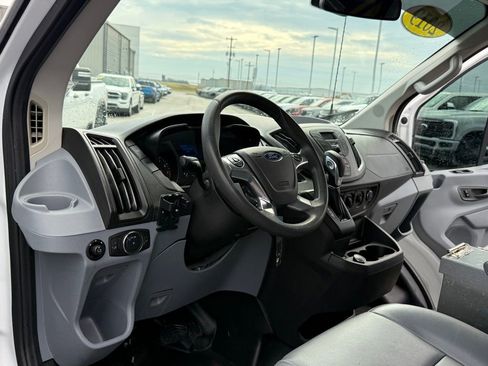 Used 2019 Ford Transit 150 Base image 4