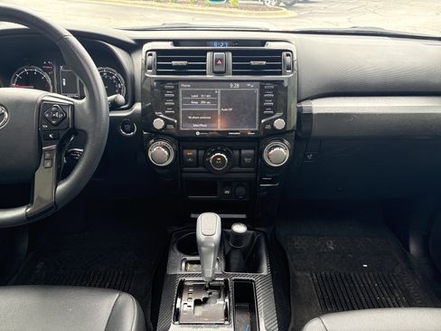 Used 2021 Toyota 4Runner TRD Off-Road Premium w/ Moonroof Package AWD/4WD image 30