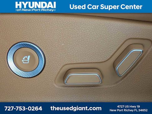 Used 2025 Genesis GV80 3.5T Prestige AWD/4WD image 17