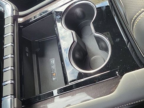 New 2026 GMC Yukon Elevation image 28