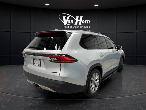 Used 2024 Toyota Grand Highlander AWD Hybrid image 7