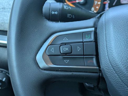 Used 2024 Jeep Compass Latitude AWD/4WD image 24
