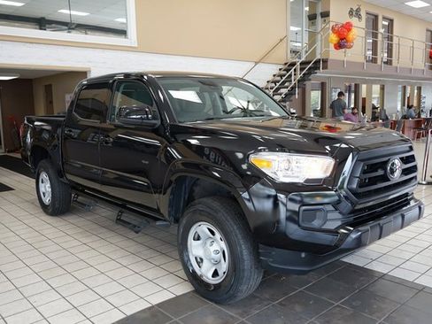 Used 2023 Toyota Tacoma SR image 16