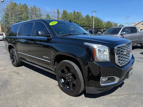 Used 2018 GMC Yukon XL Denali w/ Denali Ultimate Package image 16