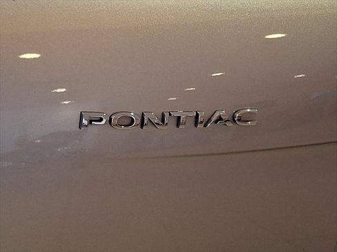 Used 2007 Pontiac Solstice GXP w/ Premium Package RWD image 31