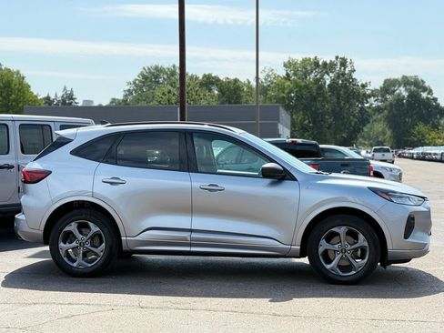 Used 2024 Ford Escape ST-Line w/ Tech Pack #1 AWD/4WD image 31