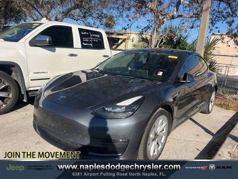 Used 2022 Tesla Model 3 Long Range image 1