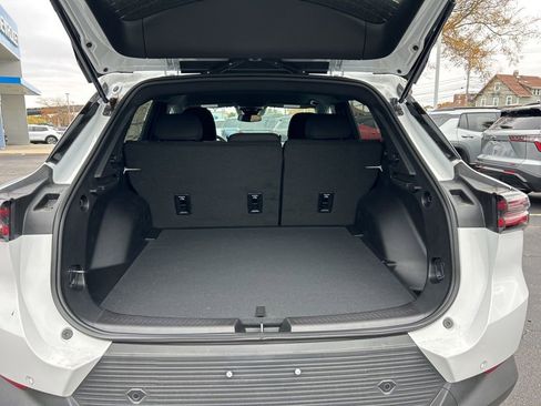 New 2026 Chevrolet Equinox EV LT image 22