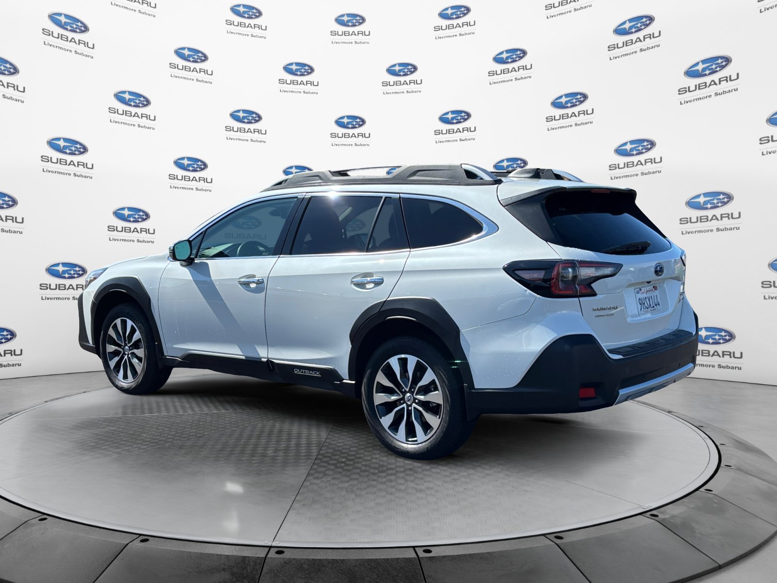 Used 2024 Subaru Outback Touring XT AWD/4WD image 5