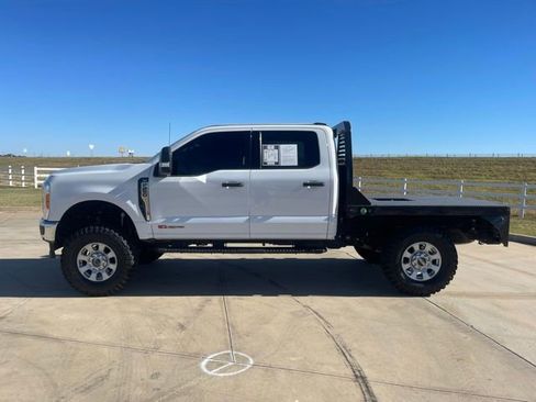 Used 2023 Ford F250 XLT w/ F-250 >10K GVWR Package image 33