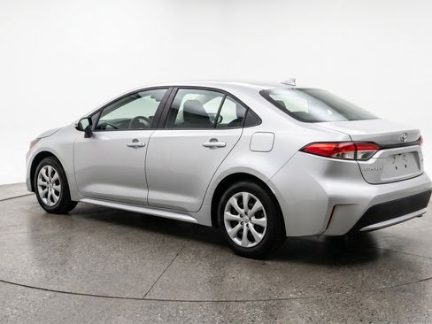Used 2025 Toyota Corolla LE FWD image 6