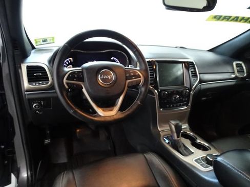 Used 2017 Jeep Grand Cherokee Limited AWD/4WD image 5