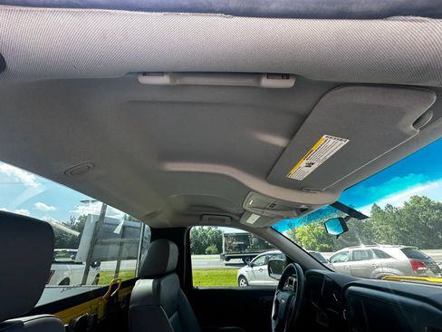Used 2018 Chevrolet Silverado 1500 W/T RWD image 41