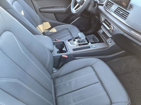 Certified 2023 Audi Q5 2.0T Premium w/ Convenience Package image 16