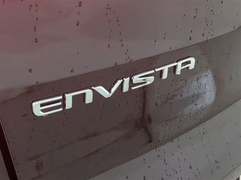 Used 2025 Buick Envista Preferred w/ Advanced Safety Package image 11