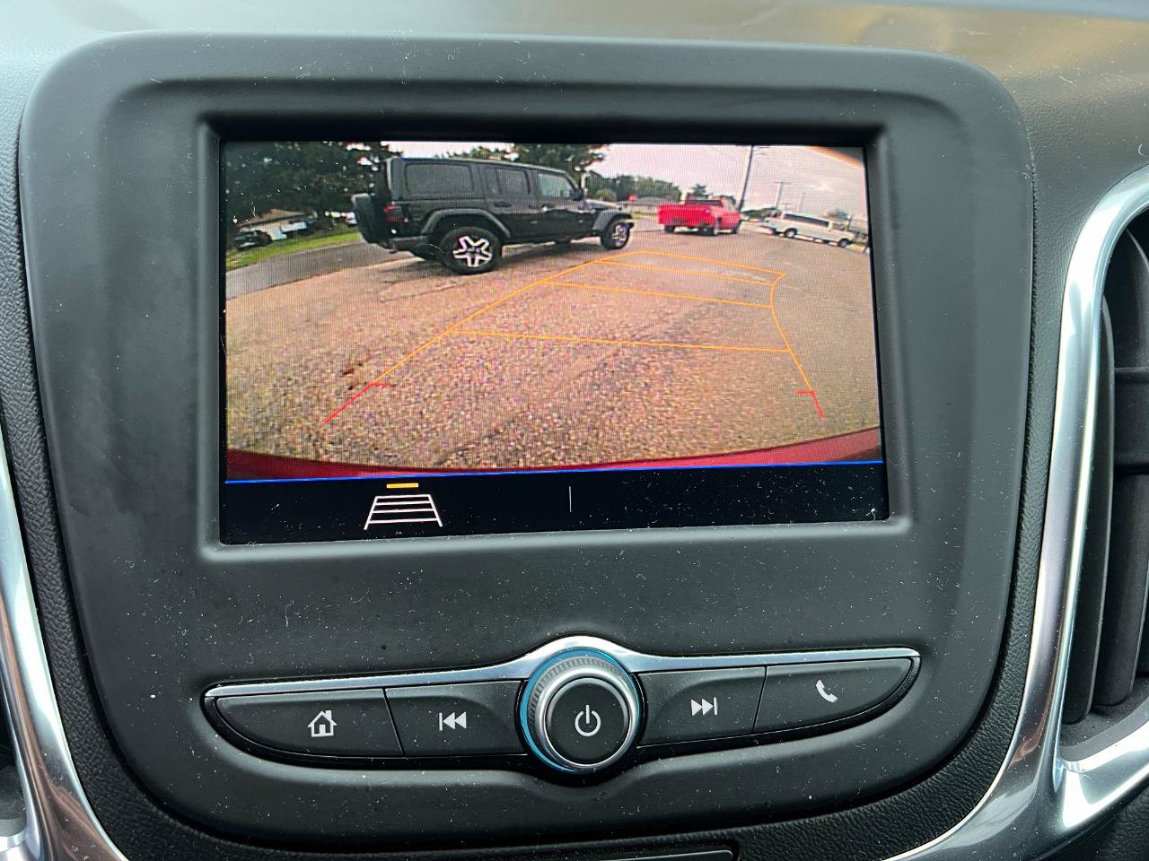 Used 2021 Chevrolet Equinox LT FWD image 60