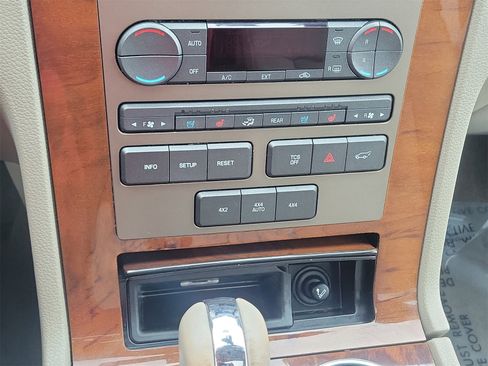 Used 2013 Lincoln Navigator 4WD w/ HD Trailer Tow Pkg image 31