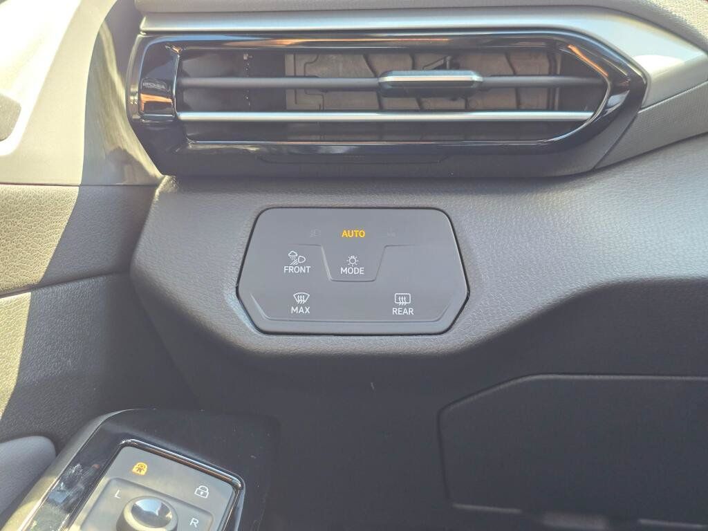 Used 2023 Volkswagen ID.4 S RWD image 29