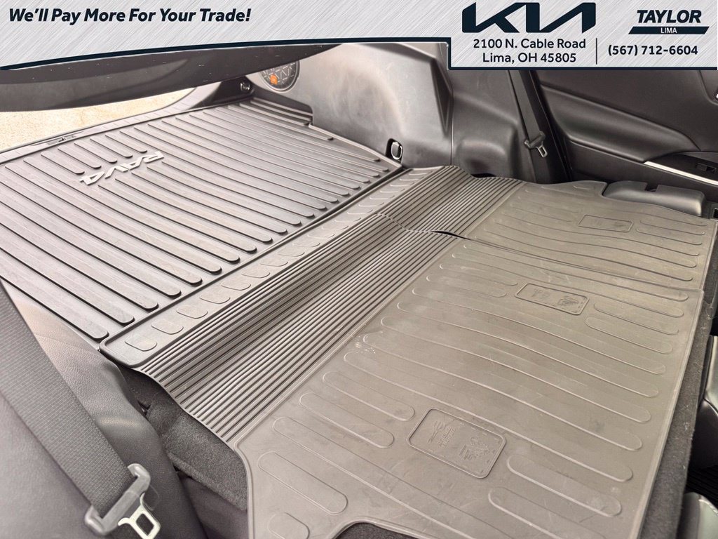 Used 2020 Toyota RAV4 XLE Premium w/ All Weather Liner Package FWD image 23