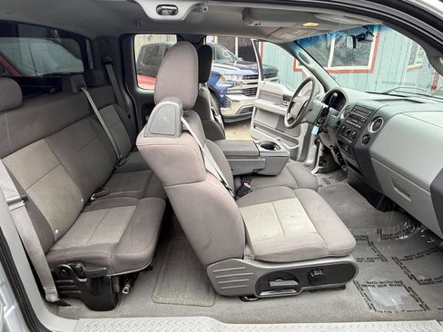 Used 2005 Ford F150 XLT image 12