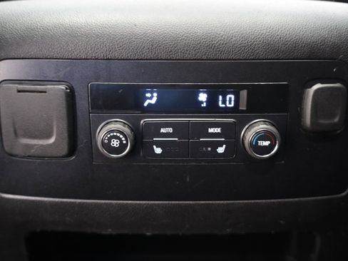 Used 2019 GMC Yukon XL SLT image 37