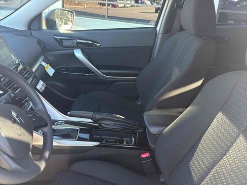 New 2026 Mitsubishi Eclipse Cross LE image 12