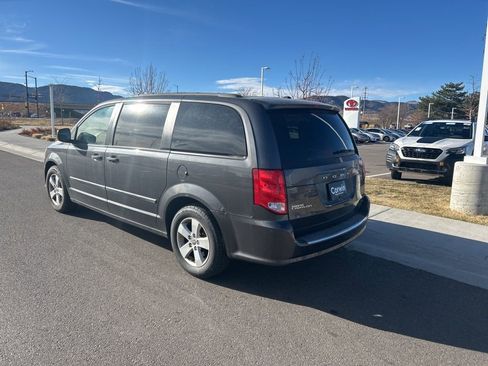 Used 2016 Dodge Grand Caravan SE w/ SE Plus Package image 19