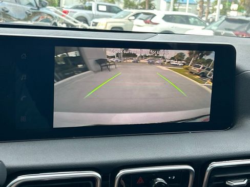 New 2026 Nissan Sentra SR w/ Floor Mat Package FWD image 32