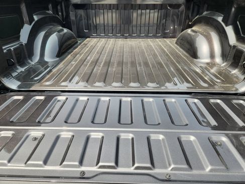 New 2026 RAM 1500 Express AWD/4WD image 25