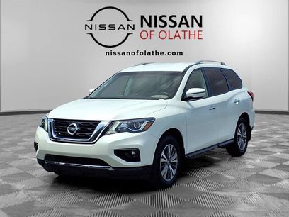 Used 2020 Nissan Pathfinder SV