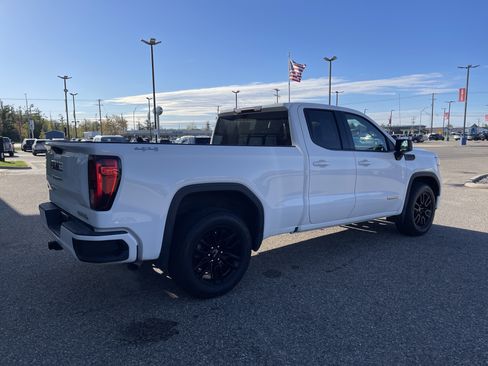 Used 2019 GMC Sierra 1500 Elevation w/ Elevation Value Package AWD/4WD image 3